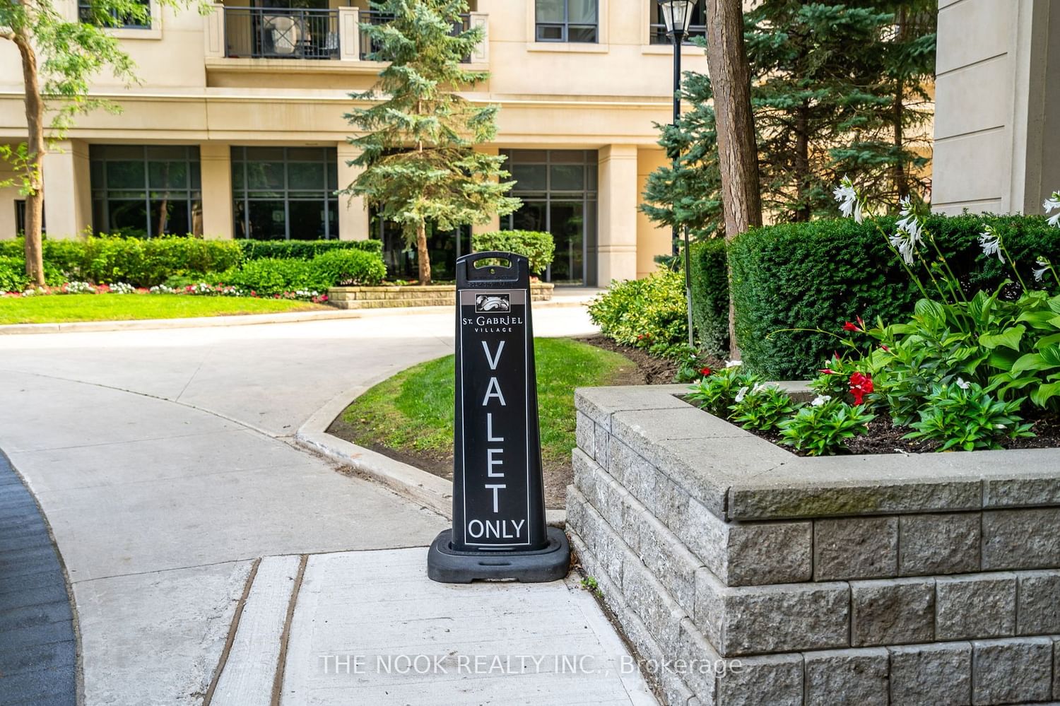 660 Sheppard Ave E, unit 507B for sale