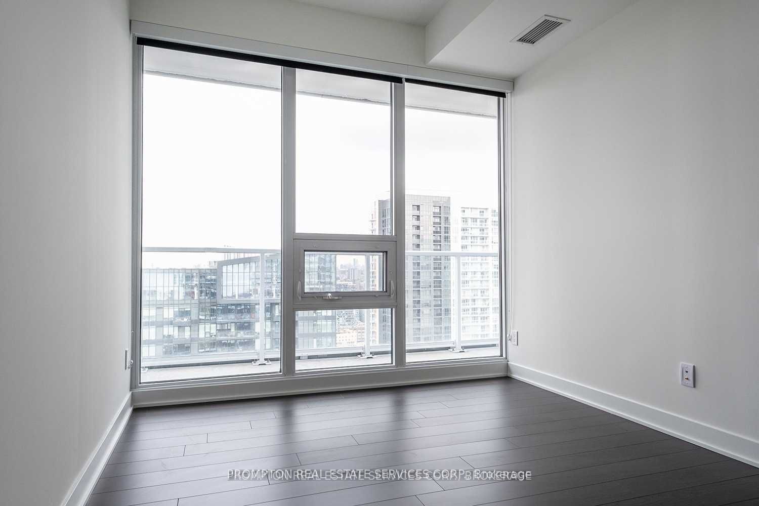 17 Bathurst St, unit 3807 for rent