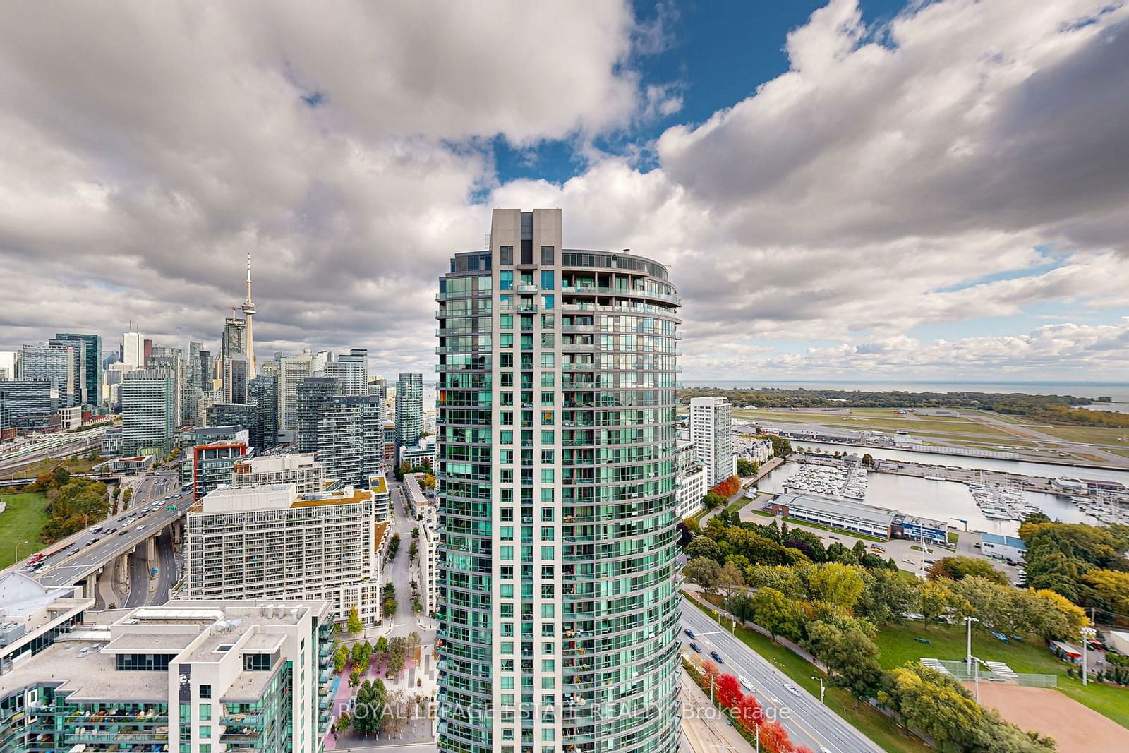 219 Fort York Blvd, unit 3306 for rent