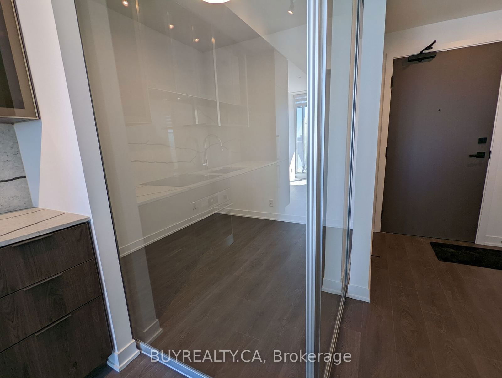 15 Holmes Ave, unit 1703 for rent