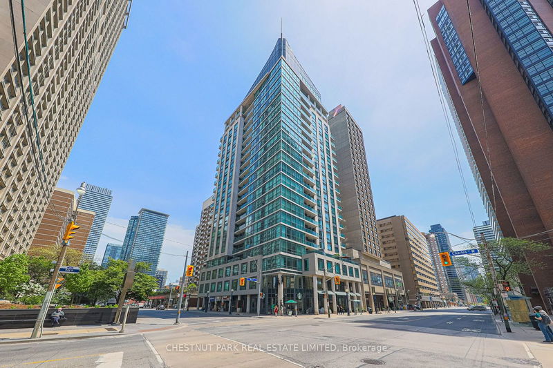 1121 Bay St, unit 1904 for rent