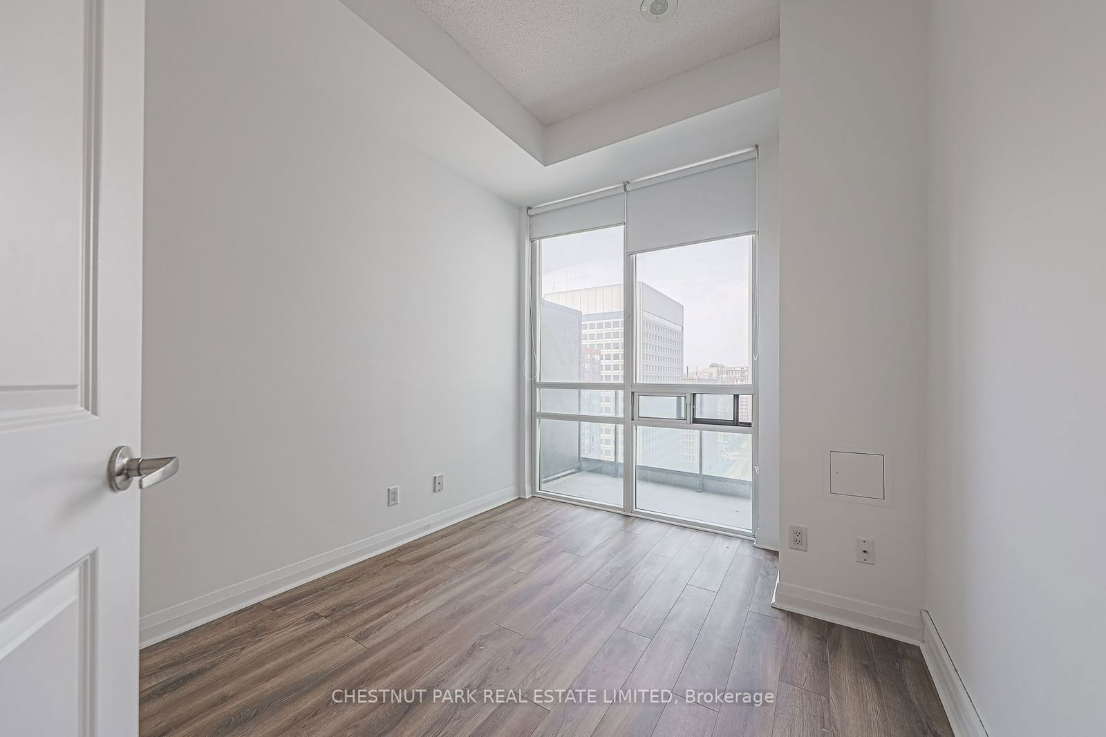 1121 Bay St, unit 1904 for rent