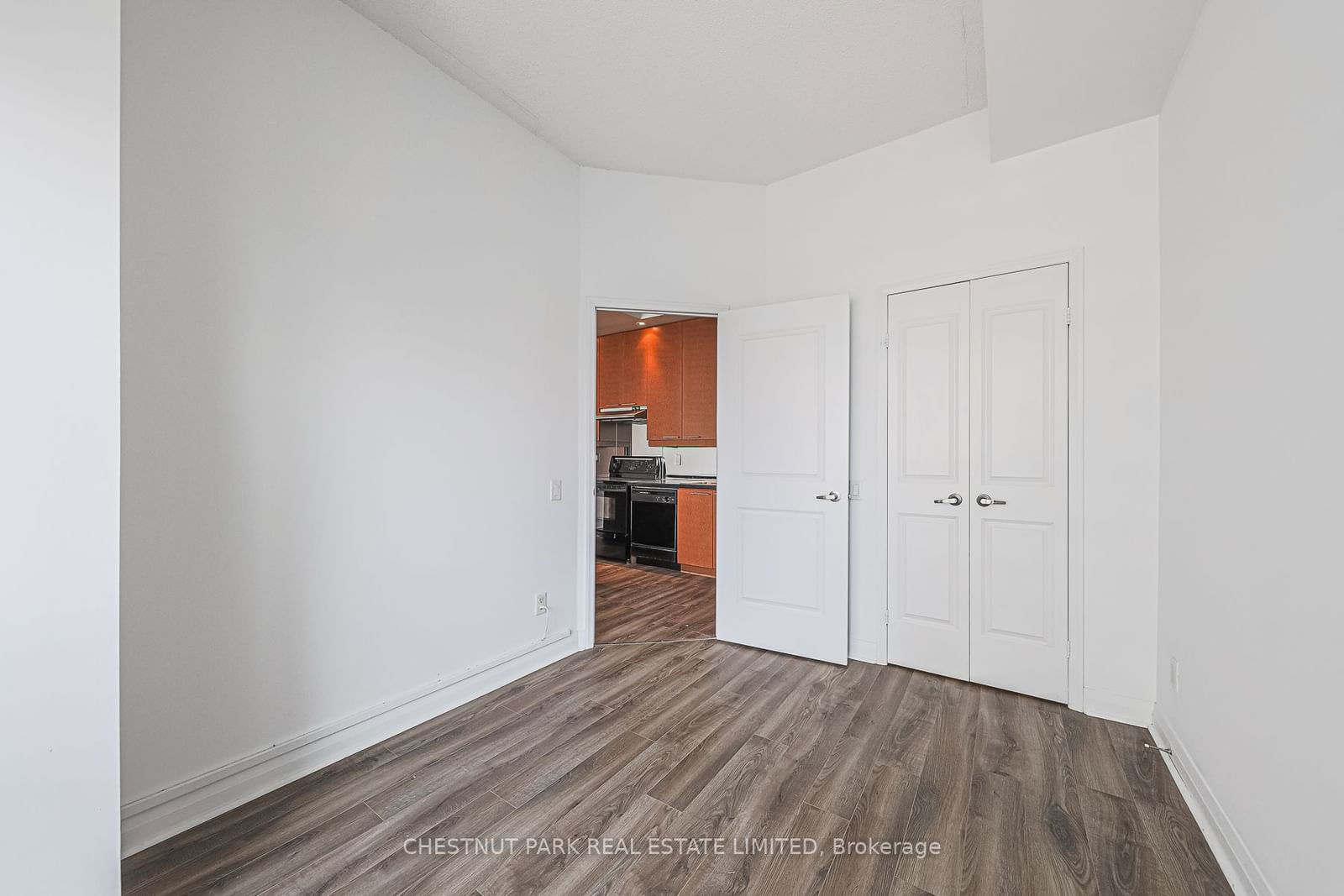 1121 Bay St, unit 1904 for rent