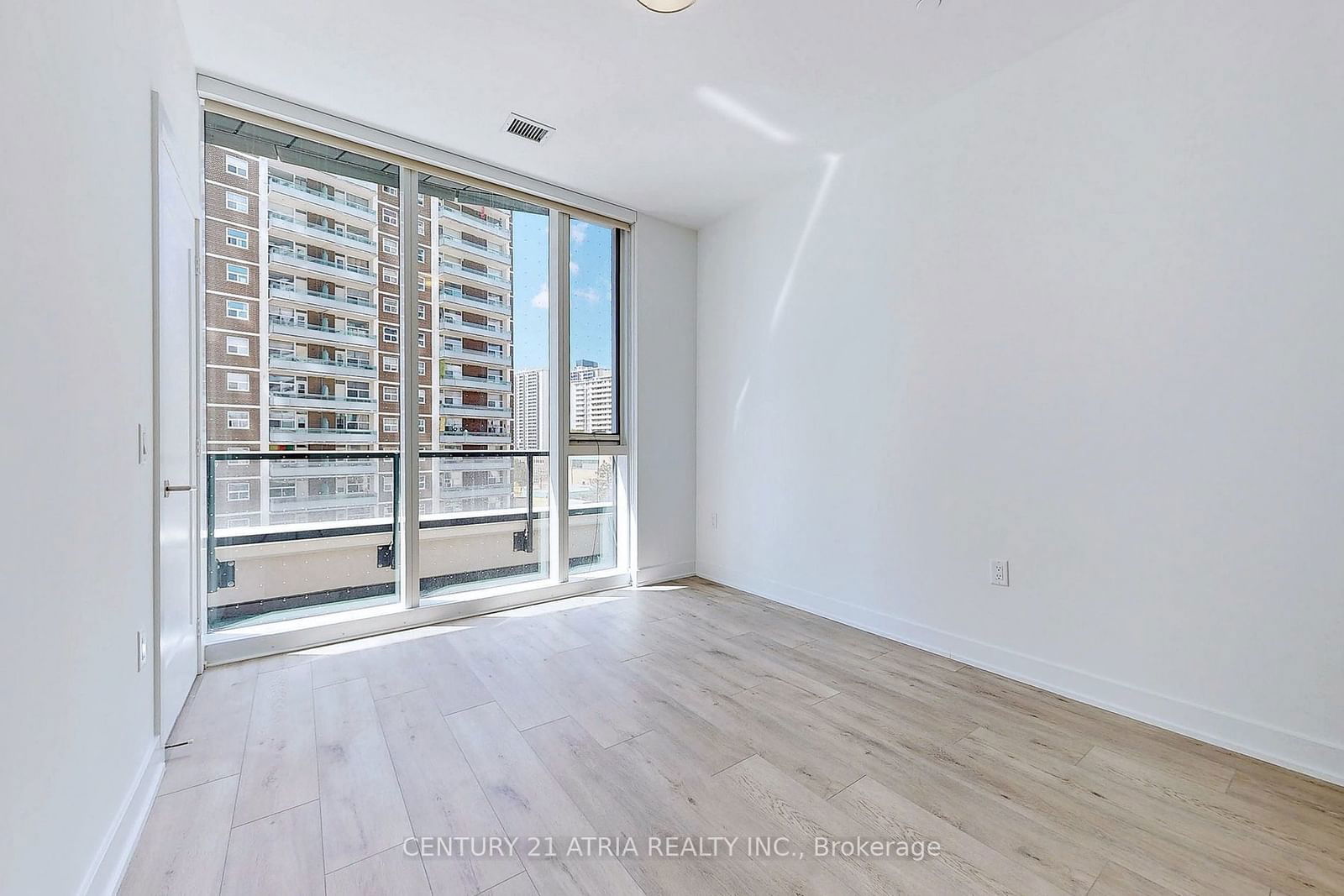 585 Bloor St E, unit 420 for rent