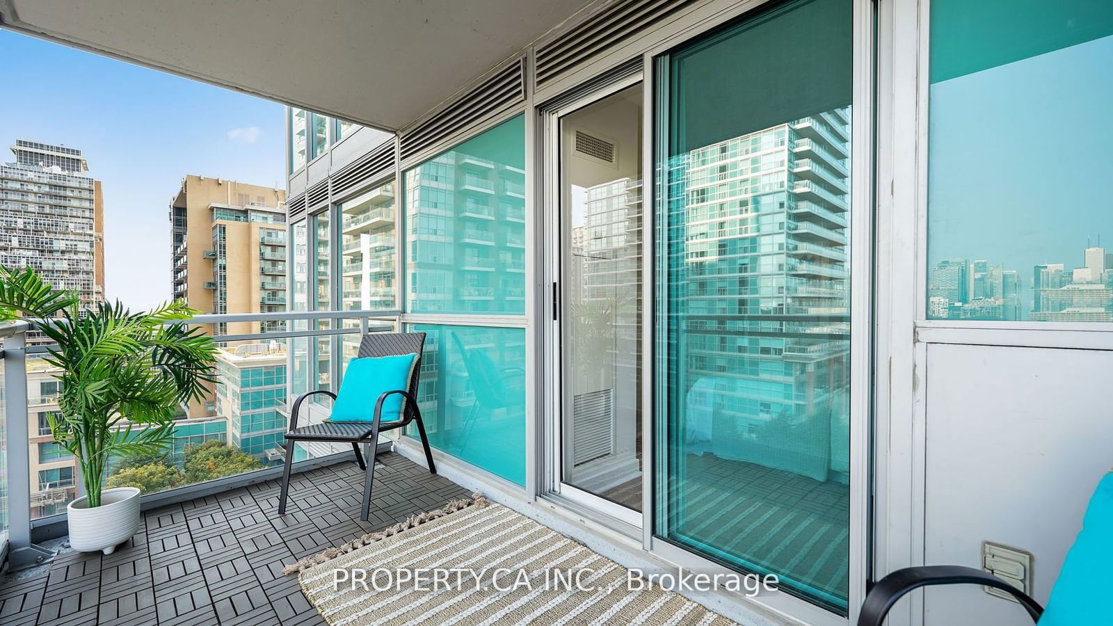 100 Western Battery Rd, unit 811 for sale