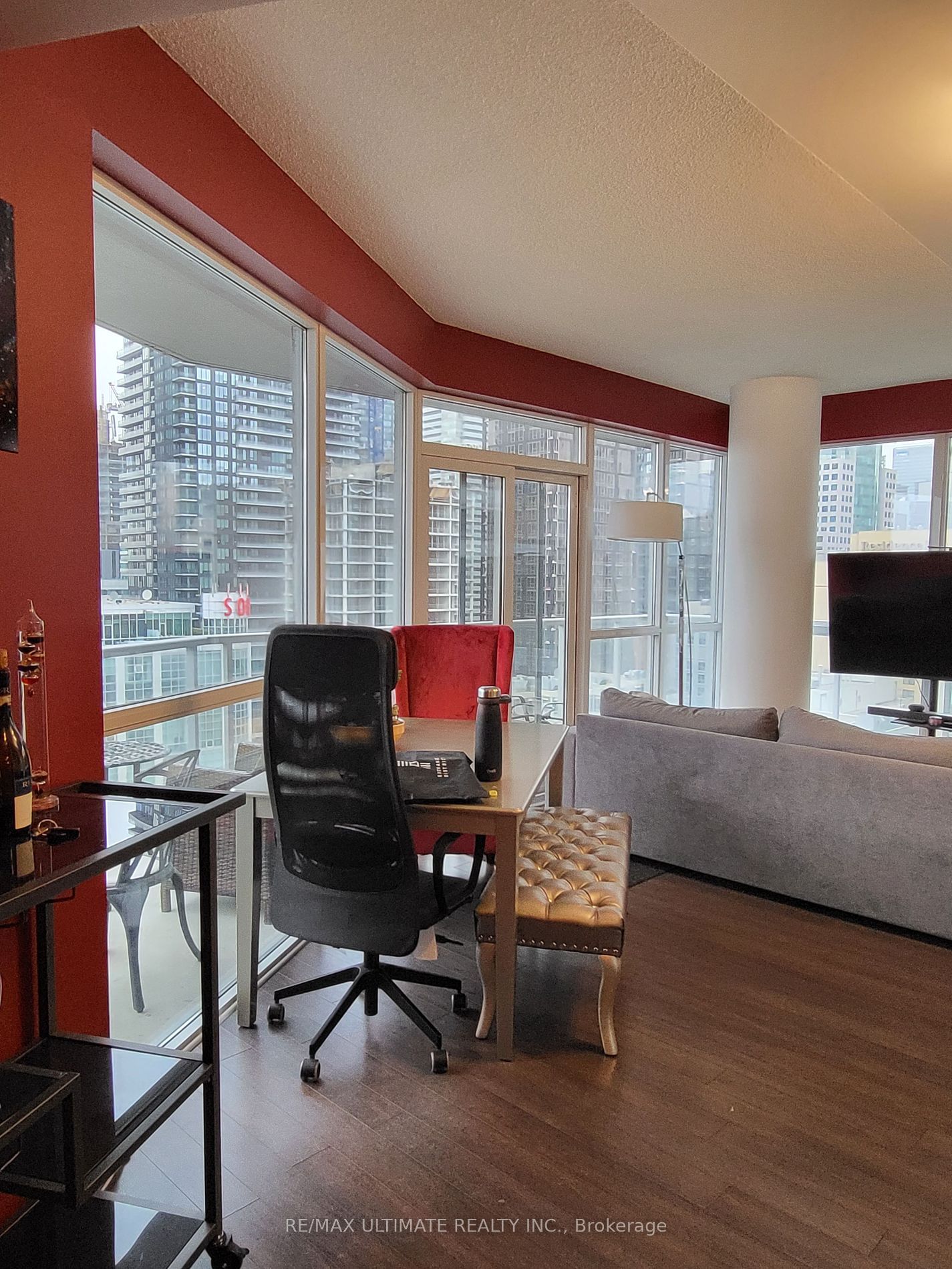 352 Front St W, unit 2016 for rent