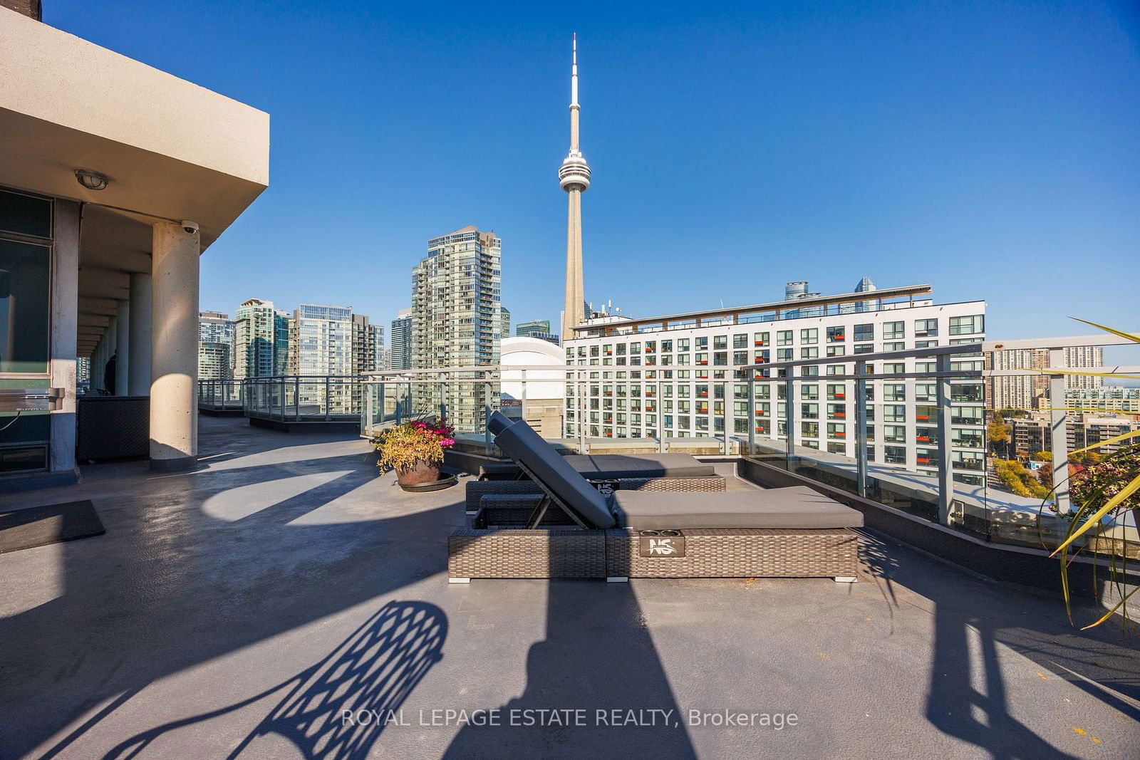 410 Queens Quay W, unit 401 for sale