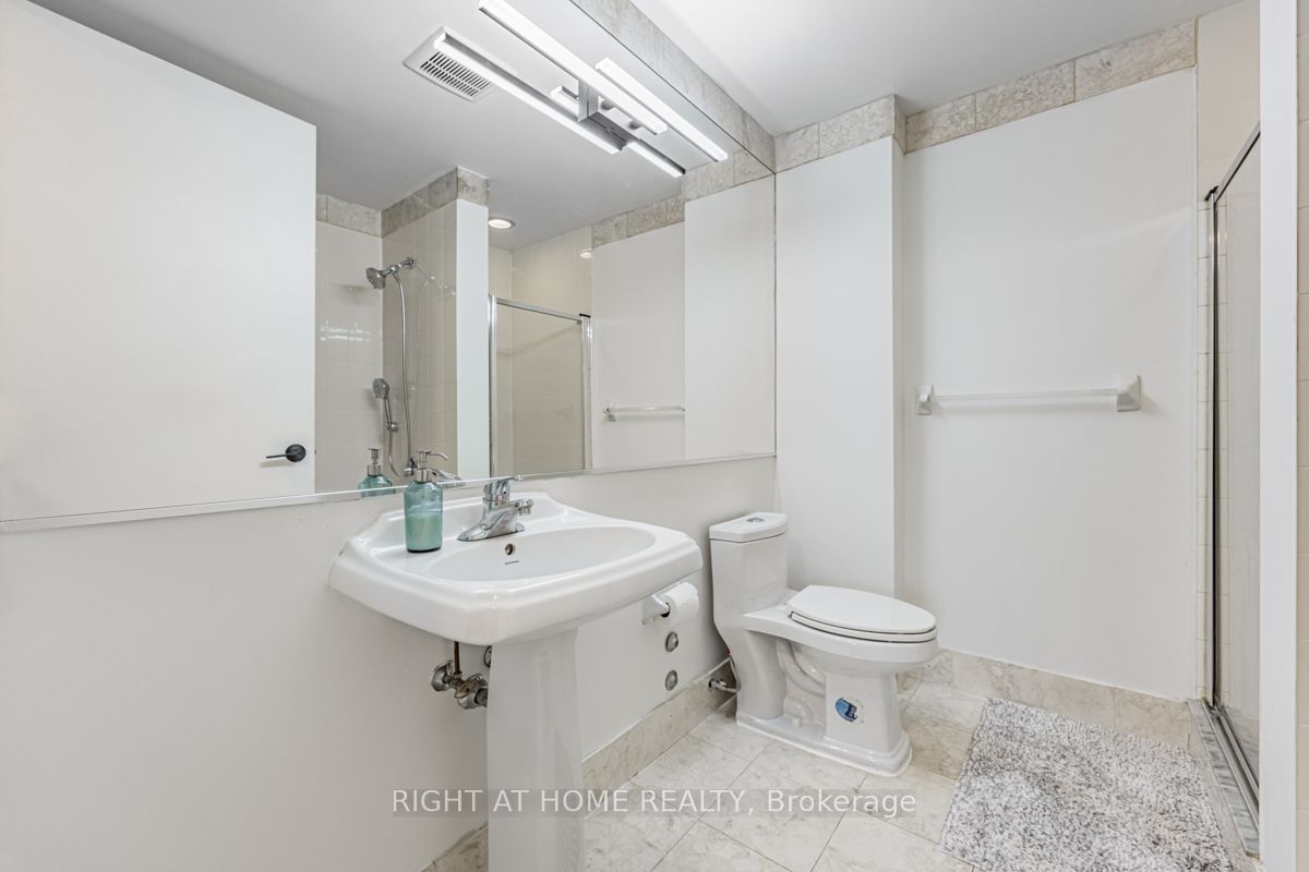 85 Bloor St E, unit PH 6 for sale