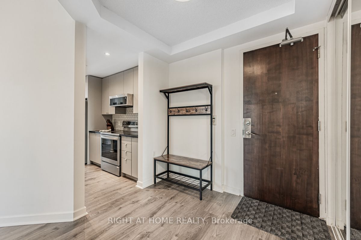 85 Bloor St E, unit PH 6 for sale