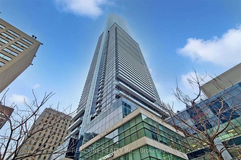 386 Yonge St, unit 4208 for rent