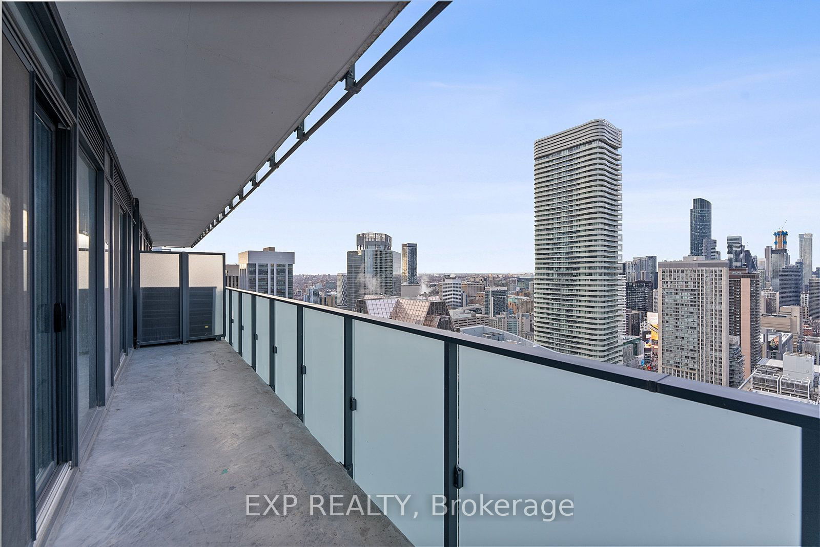 20 Lombard St, unit 4009 for sale