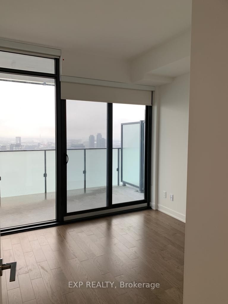 20 Lombard St, unit 4011 for sale