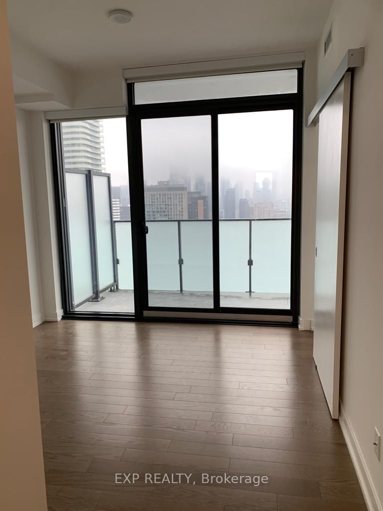 20 Lombard St, unit 4011 for sale