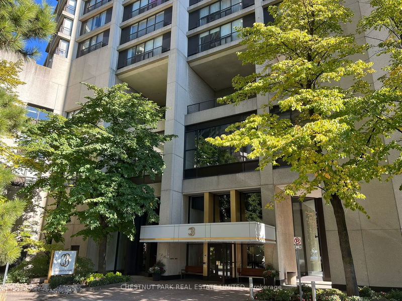 33 Harbour Sq, unit 1219 for rent