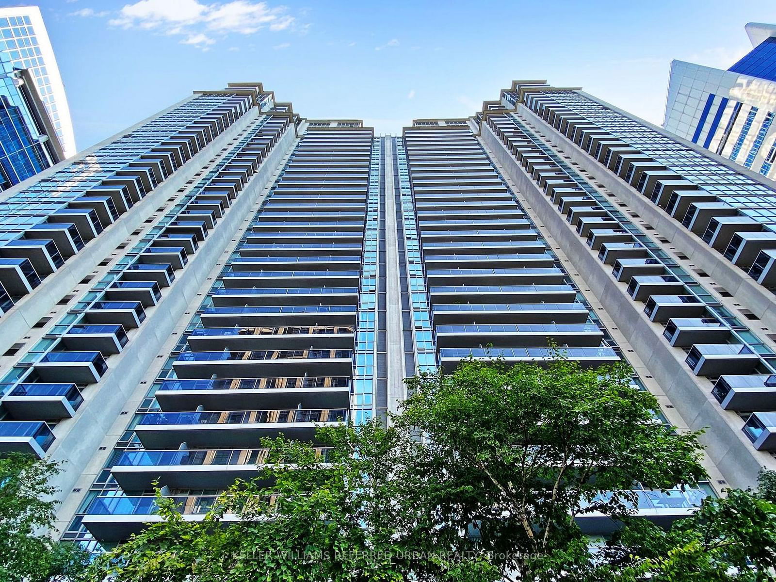 4978 Yonge St, unit 3203 for rent