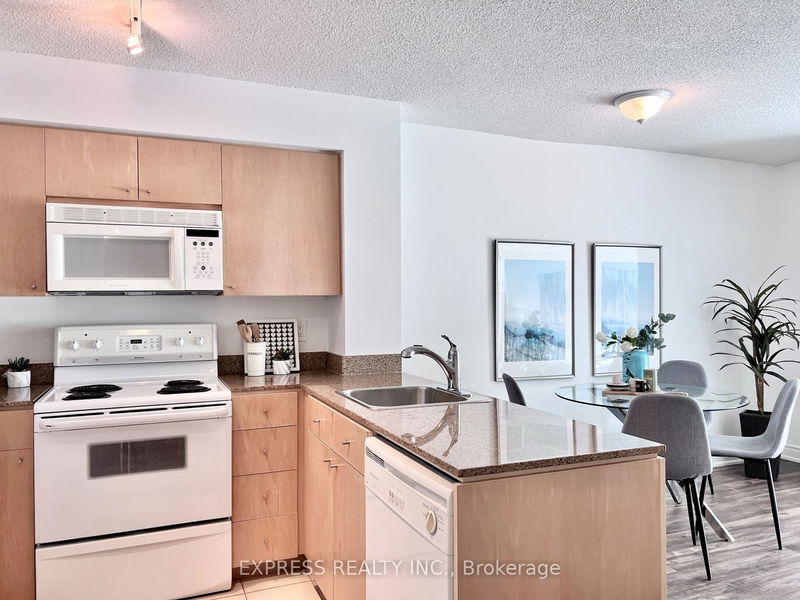 361 Front St W, unit 512 for sale