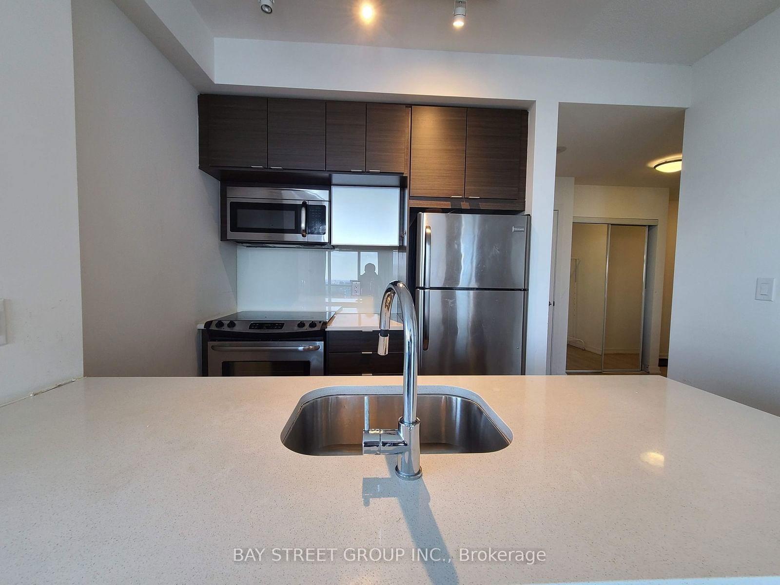 62 Forest Manor Rd, unit 1903 for rent