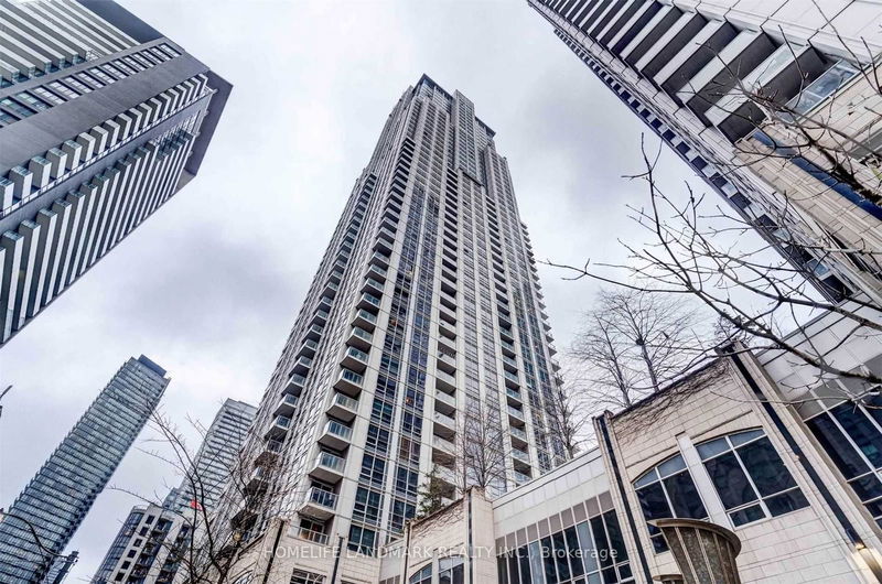 763 Bay St, unit 4112 for rent