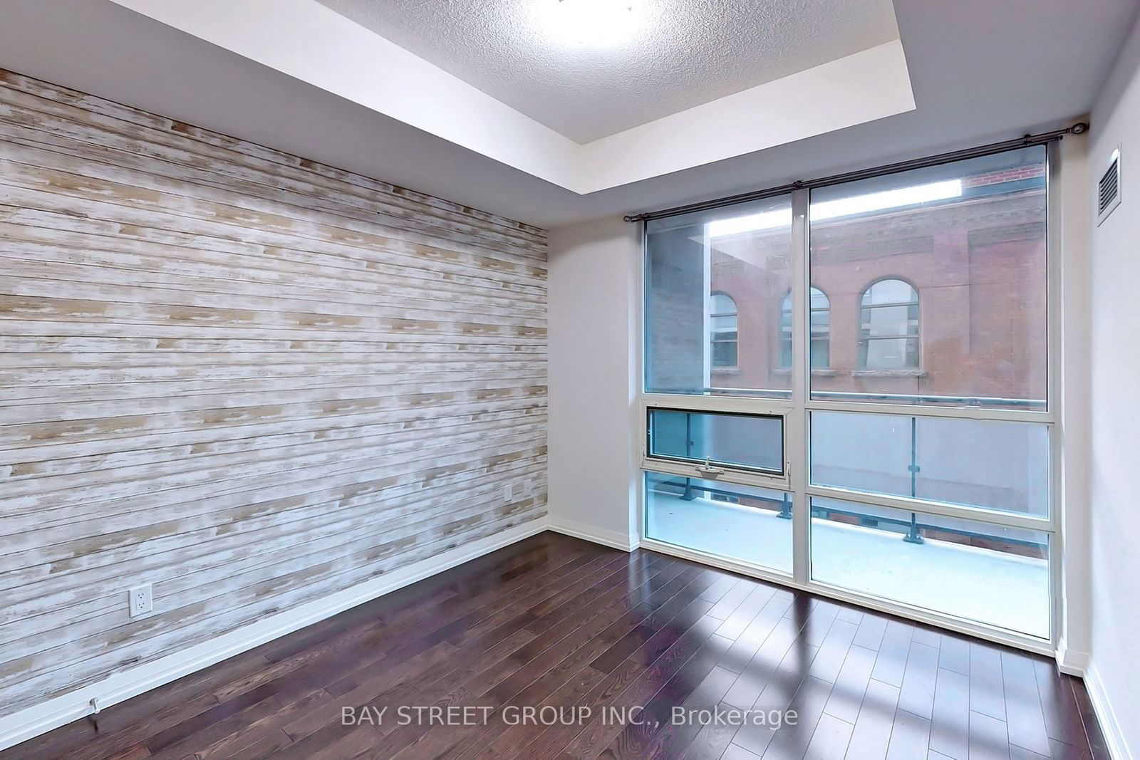 460 Adelaide St E, unit 521 for rent