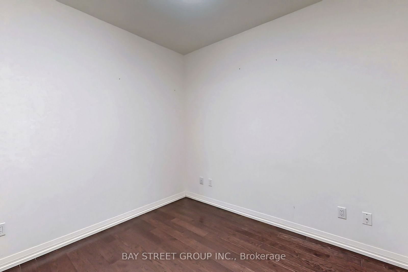 460 Adelaide St E, unit 521 for rent