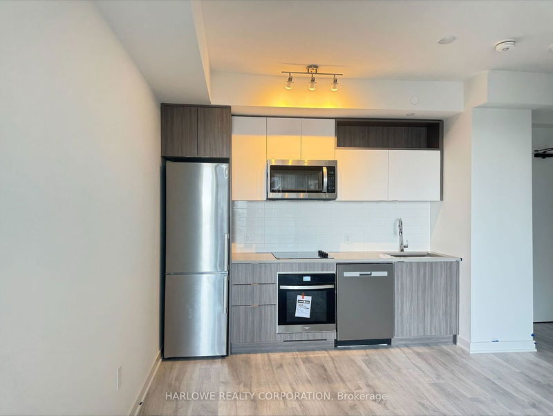 70 Princess St, unit 1630 E for rent