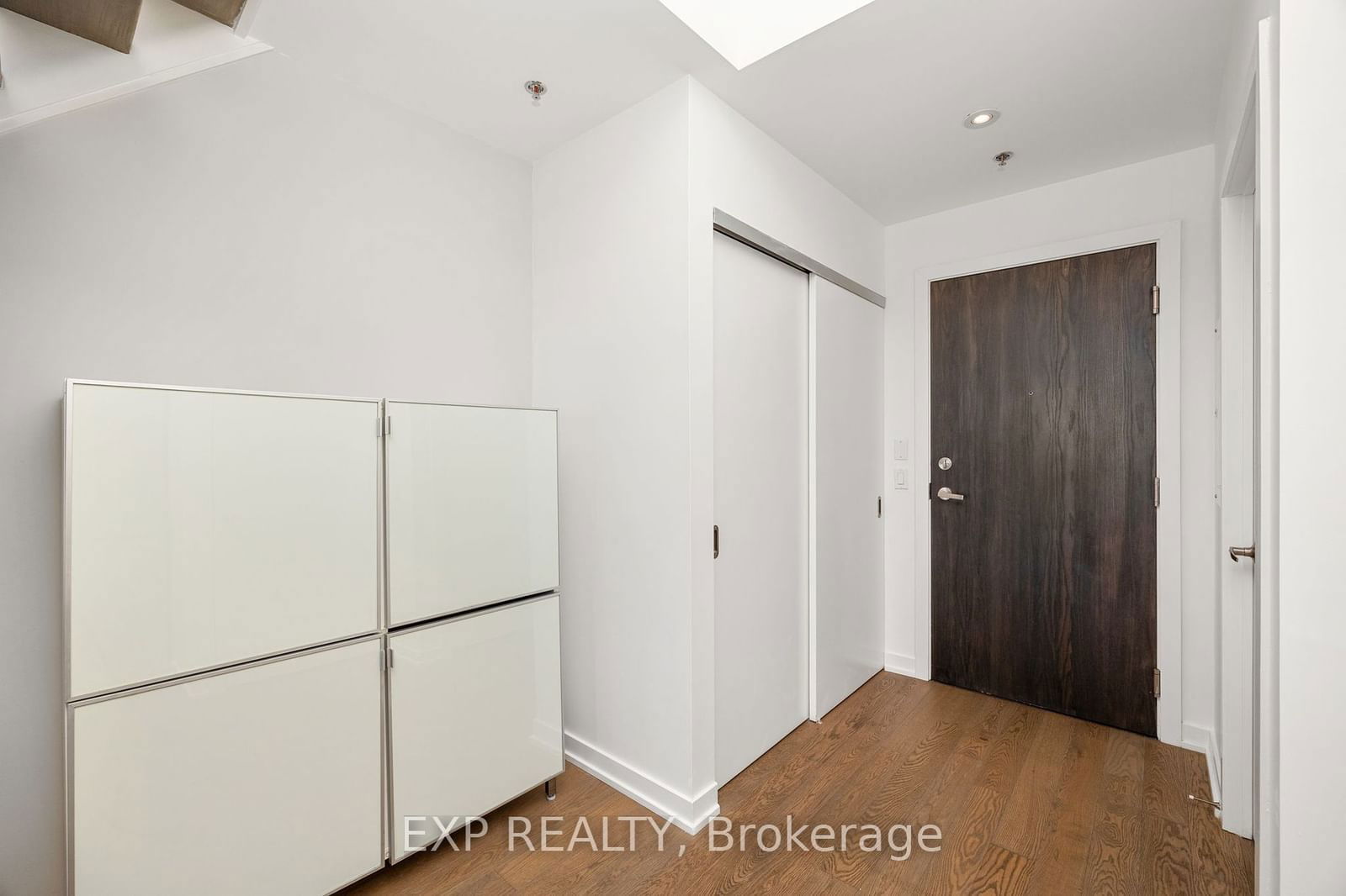 41 Ossington Ave, unit PH3 for sale