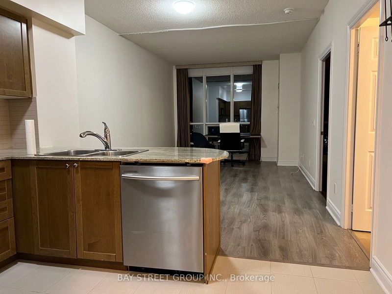 763 Bay St, unit 5003 for rent