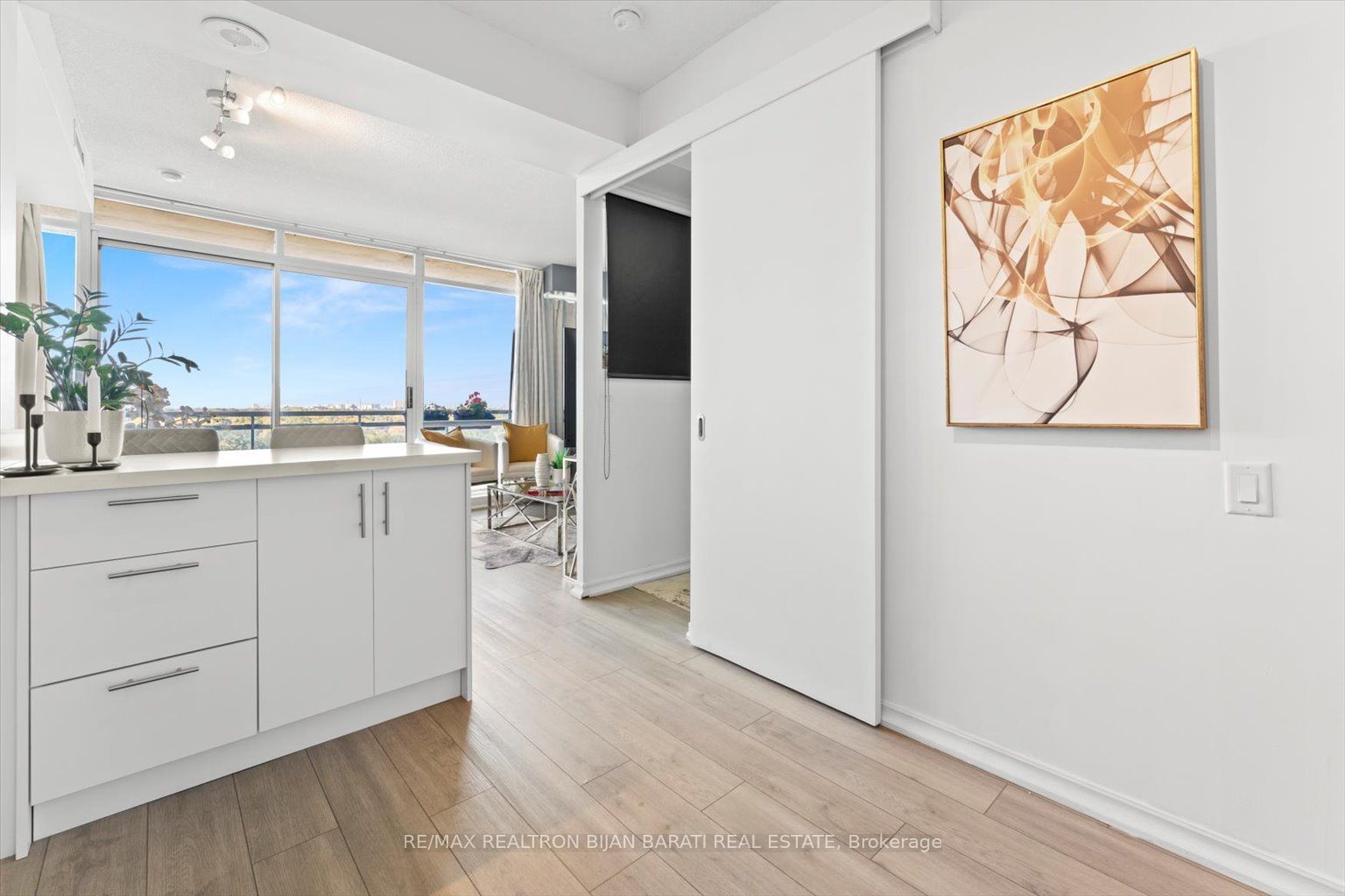 30 Canterbury Pl, unit 1201 for sale