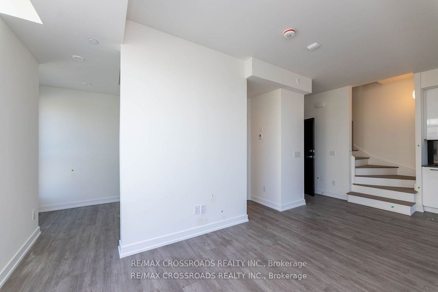 871 Sheppard Ave W, unit TH11 for rent