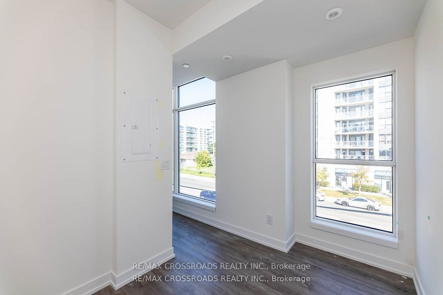 871 Sheppard Ave W, unit TH11 for rent