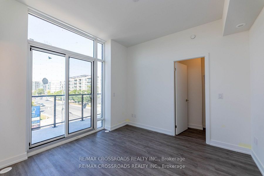 871 Sheppard Ave W, unit TH11 for rent