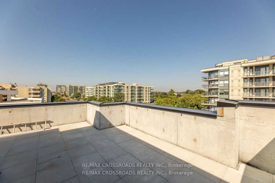 871 Sheppard Ave W, unit TH11 for rent