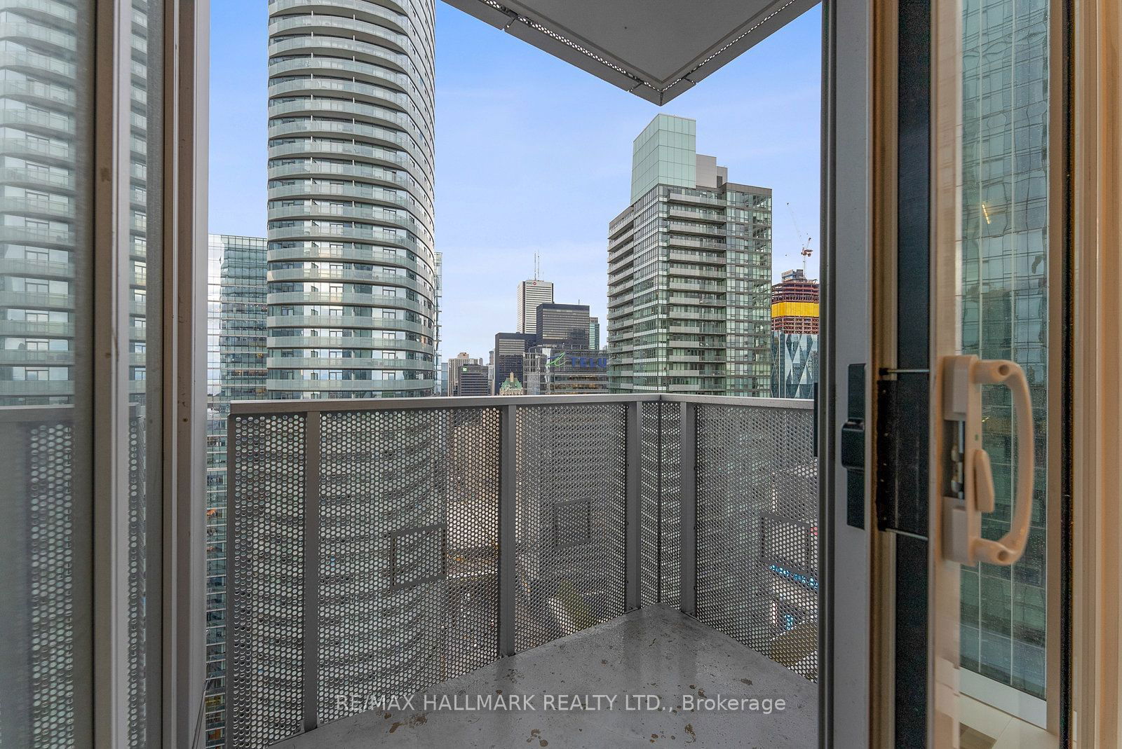 10 York St, unit 4103 for rent