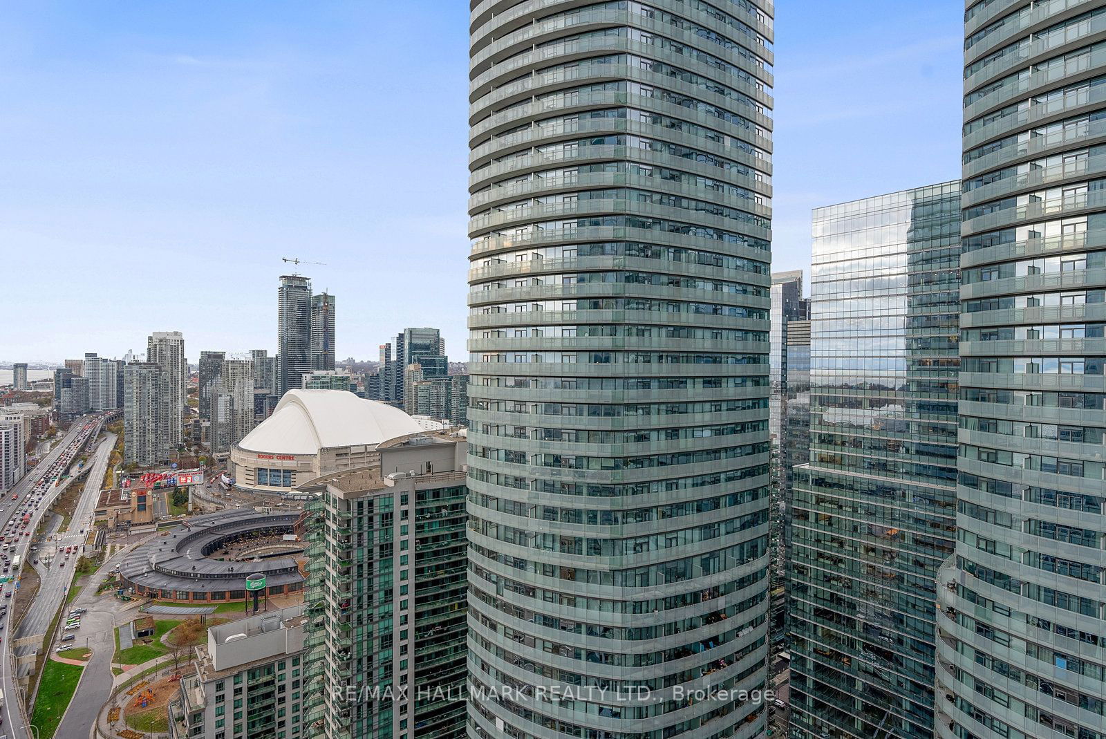 10 York St, unit 4103 for rent