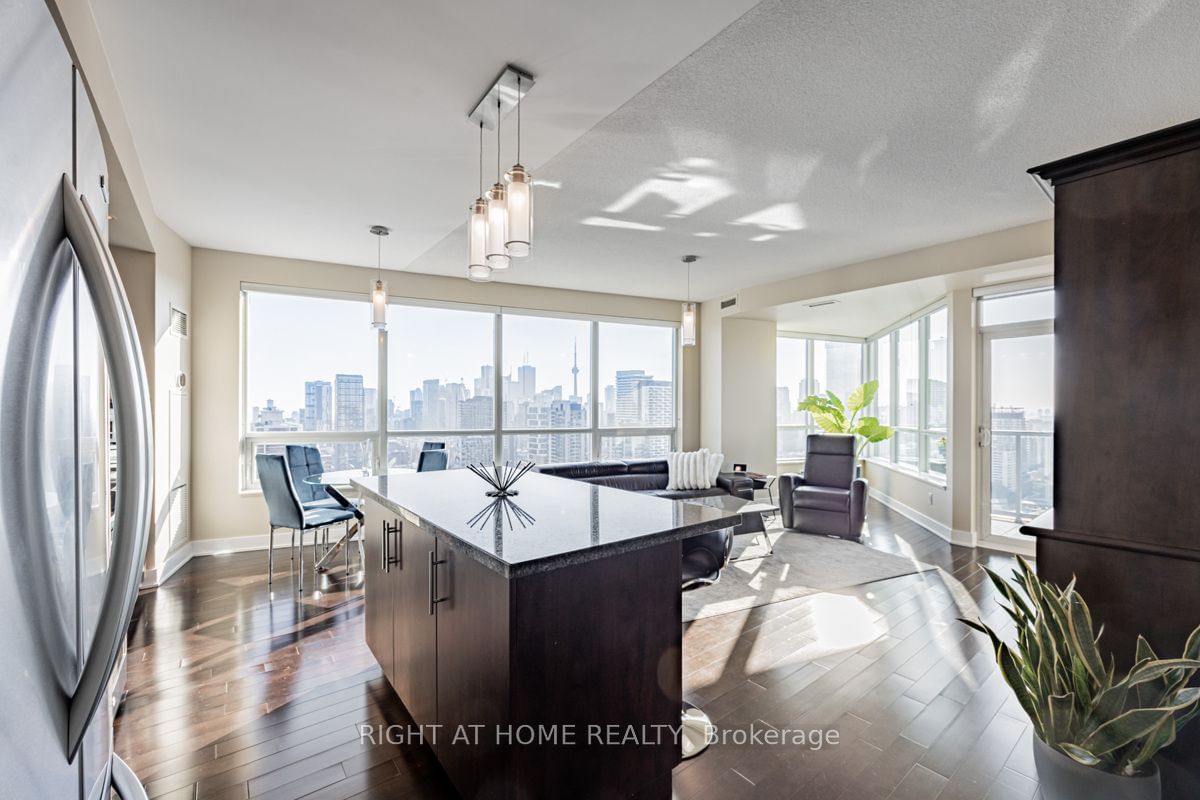 120 Homewood Ave, unit 2909 for sale