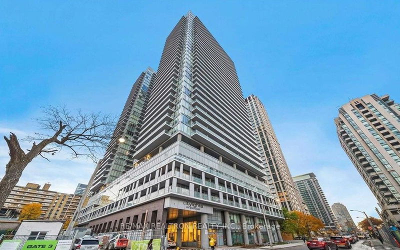 99 Broadway Ave, unit 2806 for rent