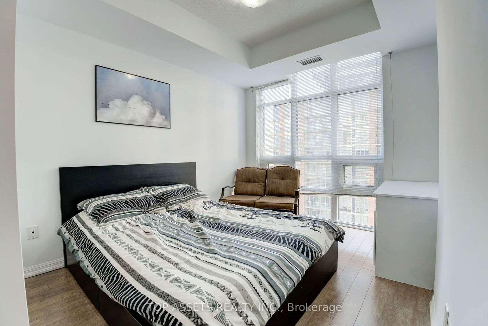 75 East Liberty St, unit 2008 for rent