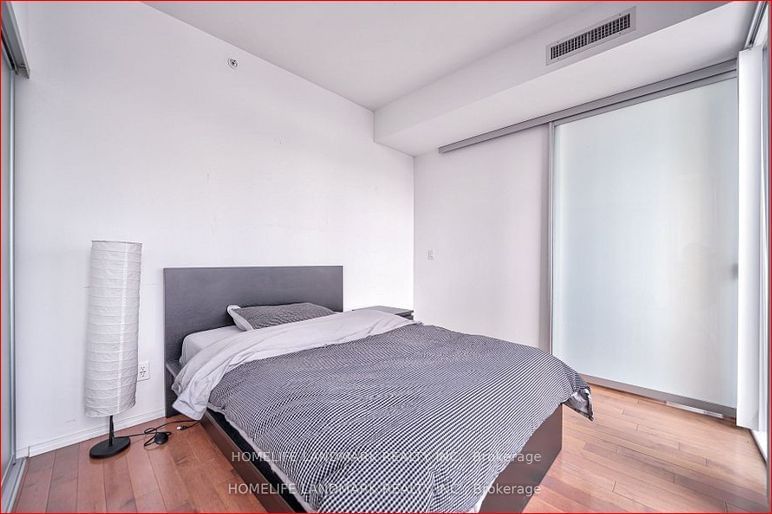 75 St Nicholas St, unit 2109 for rent