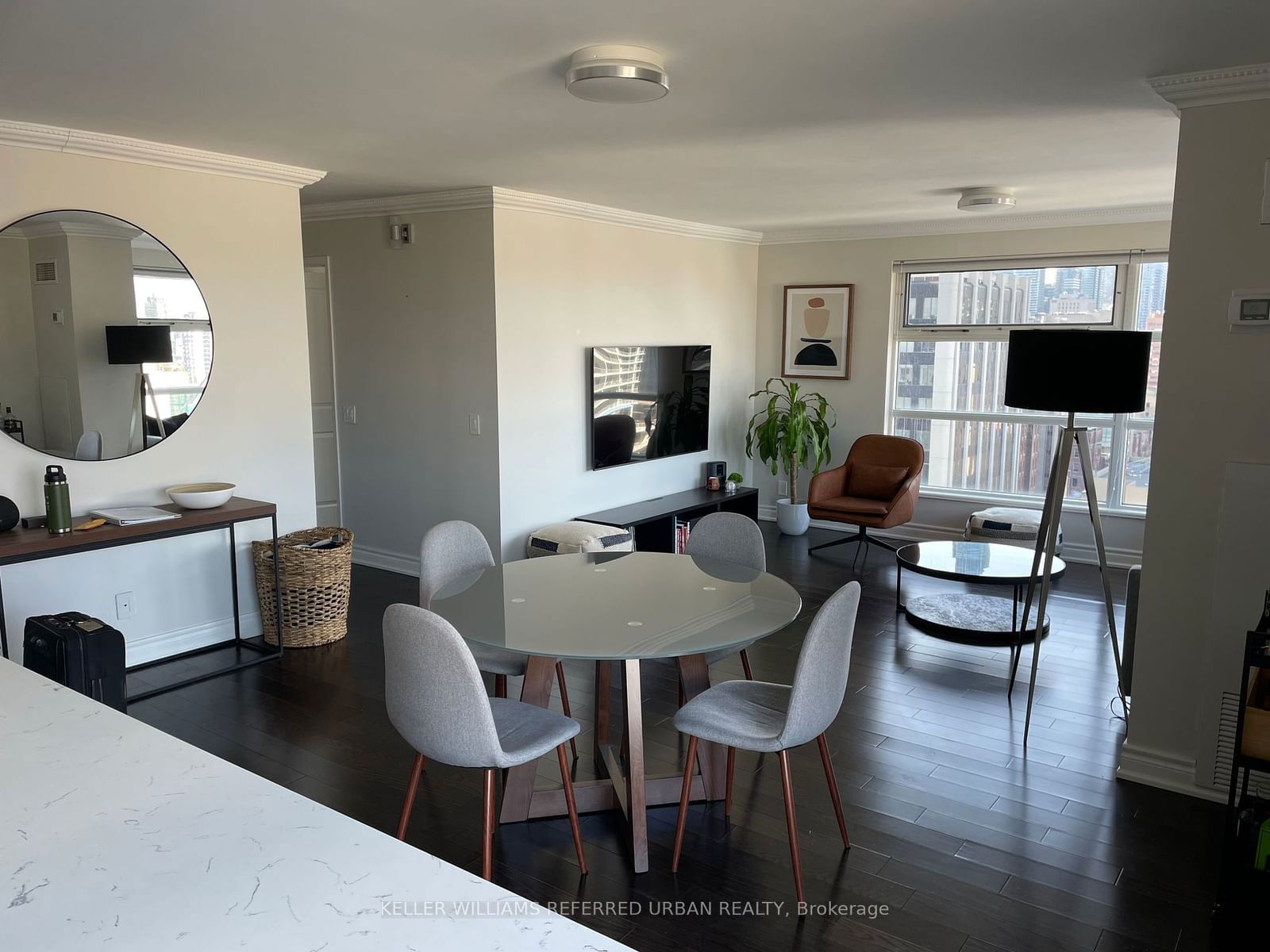 50 Lombard St, unit 2001 for rent