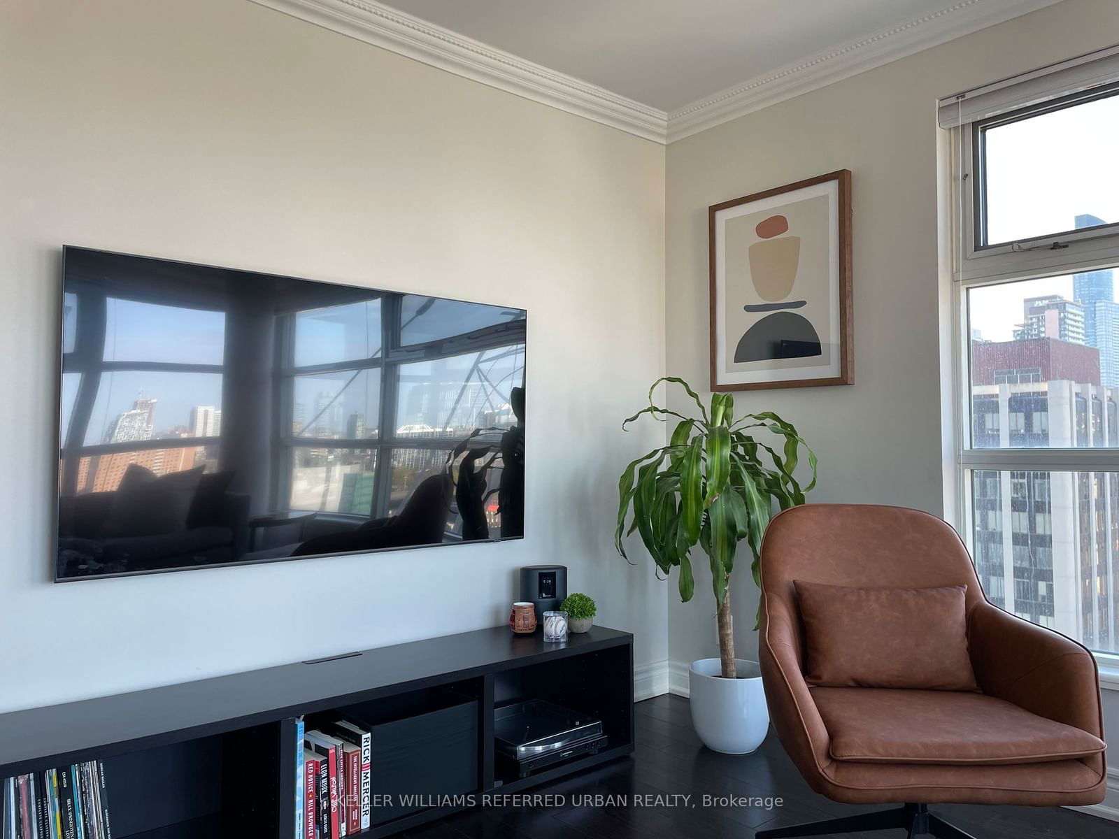 50 Lombard St, unit 2001 for rent