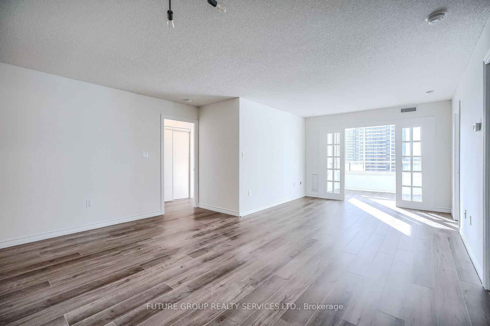 88 Grandview Way, unit 1005 for rent