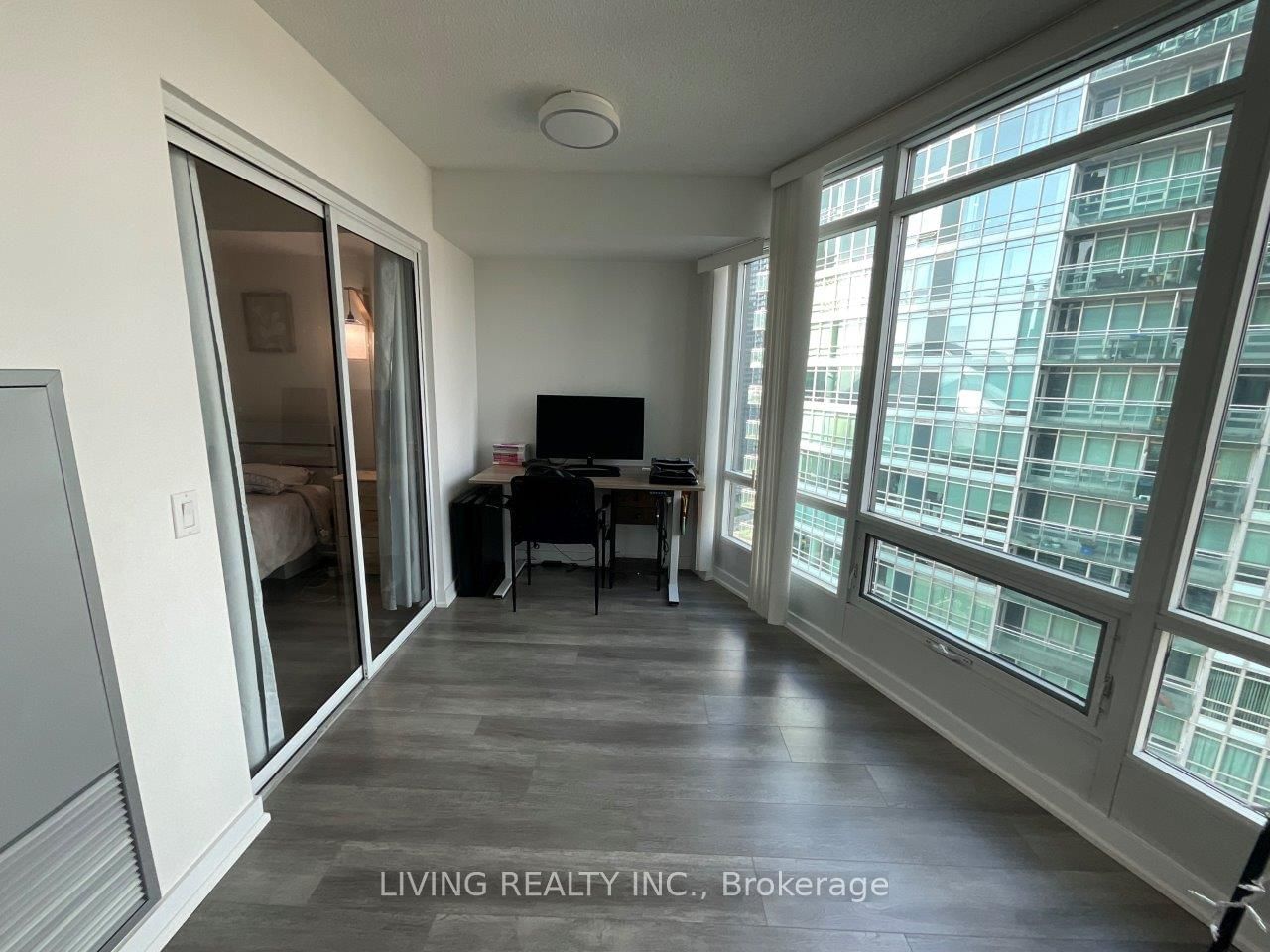 373 Front St W, unit 2602 for rent