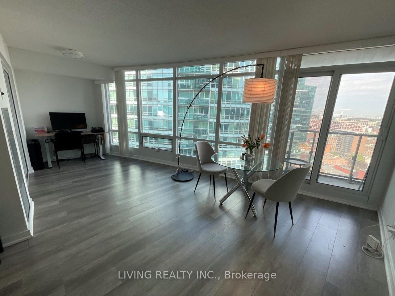 373 Front St W, unit 2602 for rent