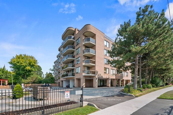 Fifeshire Gardens Condos, North York, Toronto