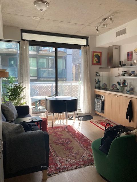 461 Adelaide St W, unit 338 for sale