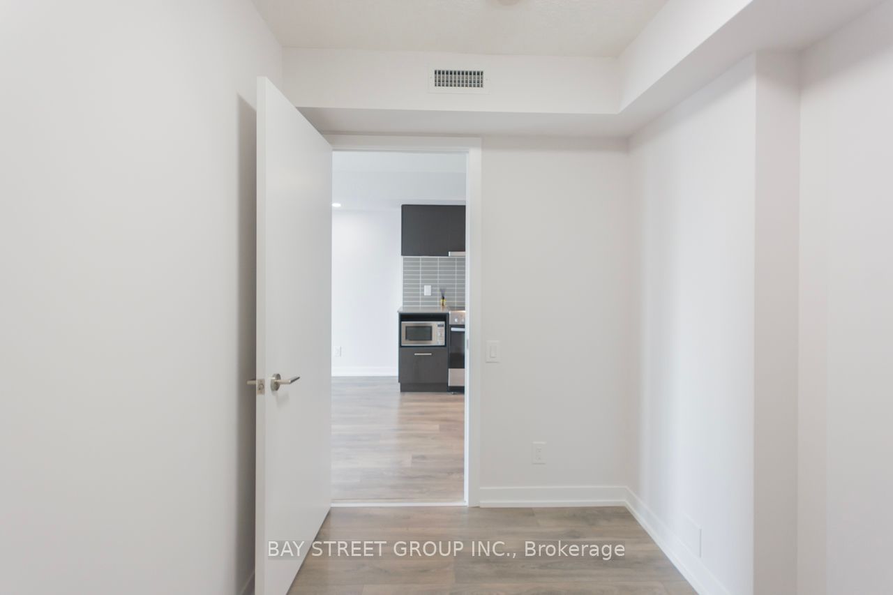 365 CHURCH St, unit 1706 for rent