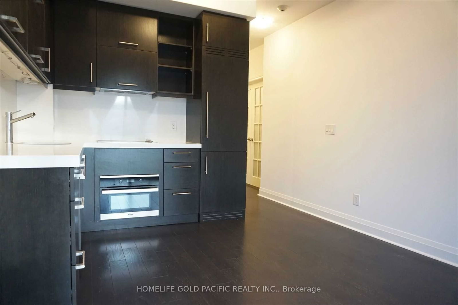 65 St Mary St, unit 4104 for rent