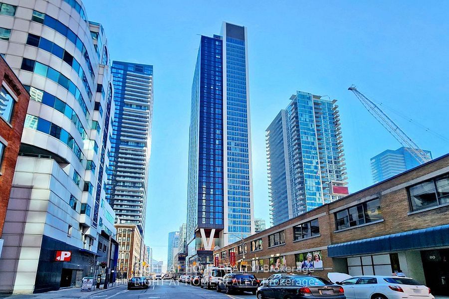 357 King St W, unit 603 for sale