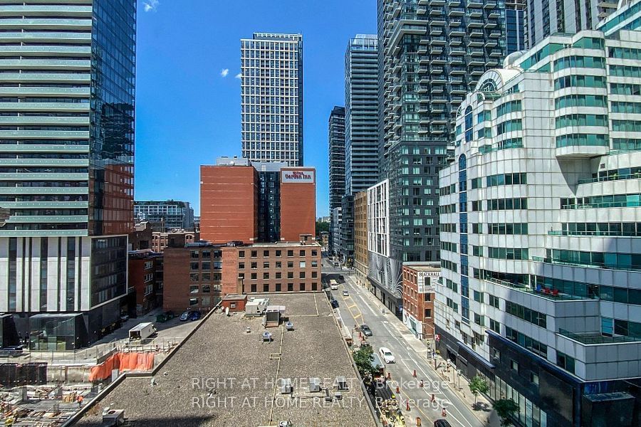 357 King St W, unit 603 for sale