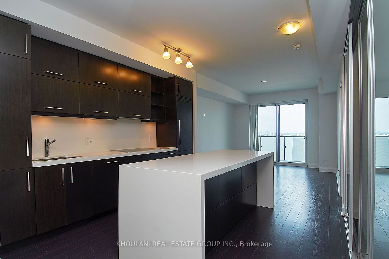 65 St Mary St, unit 1105 for rent